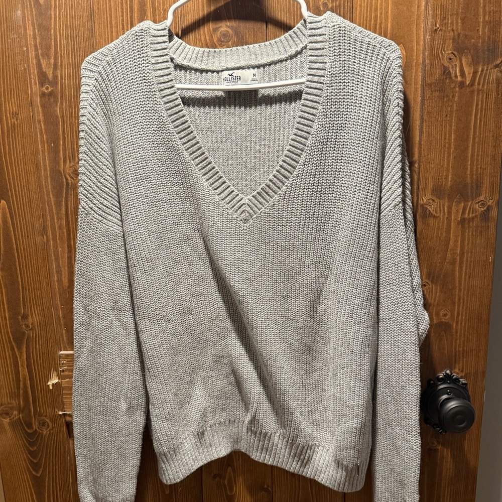 Hollister Light Gray Knit Pullover